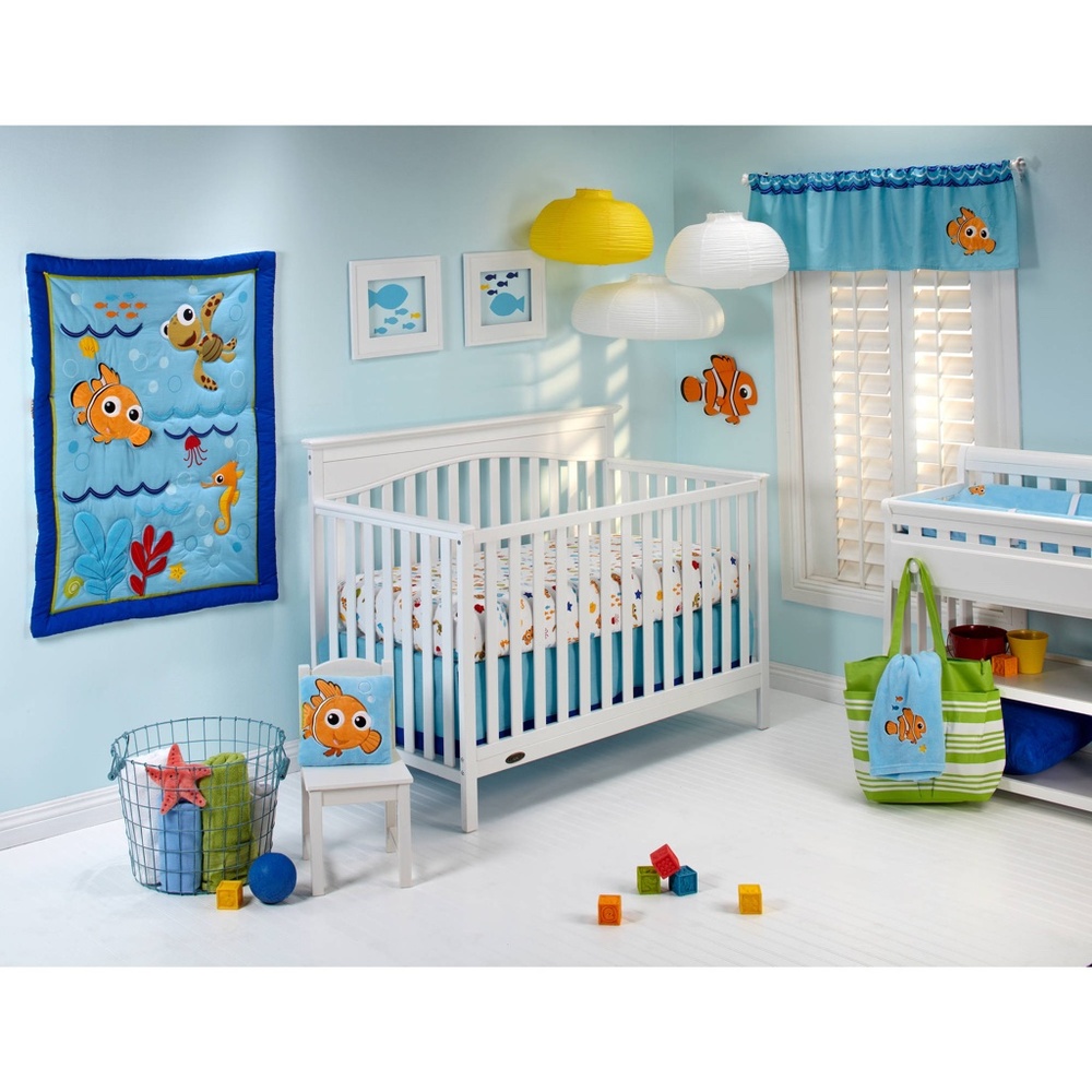 Finding Nemo: Wavy Days 9 Piece crib Bedding Set - Picture 2 of 12